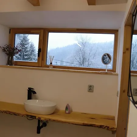 Pod Beskydem, Velké Karlovice