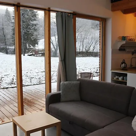 Pod Beskydem, * Velke Karlovice